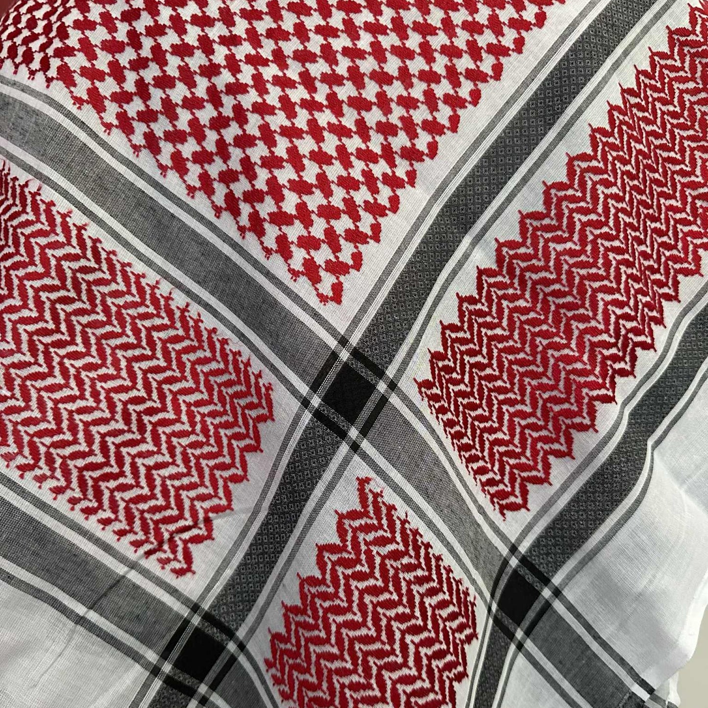 Keffiyeh Rouge noir et blanc
