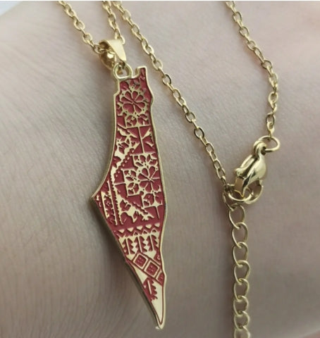 Collier doré carte de la Palestine avec Motifs Traditionnels