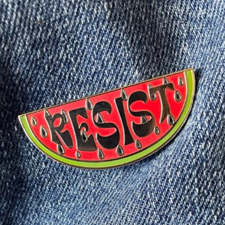 Pin's Pastèque "RESIST"