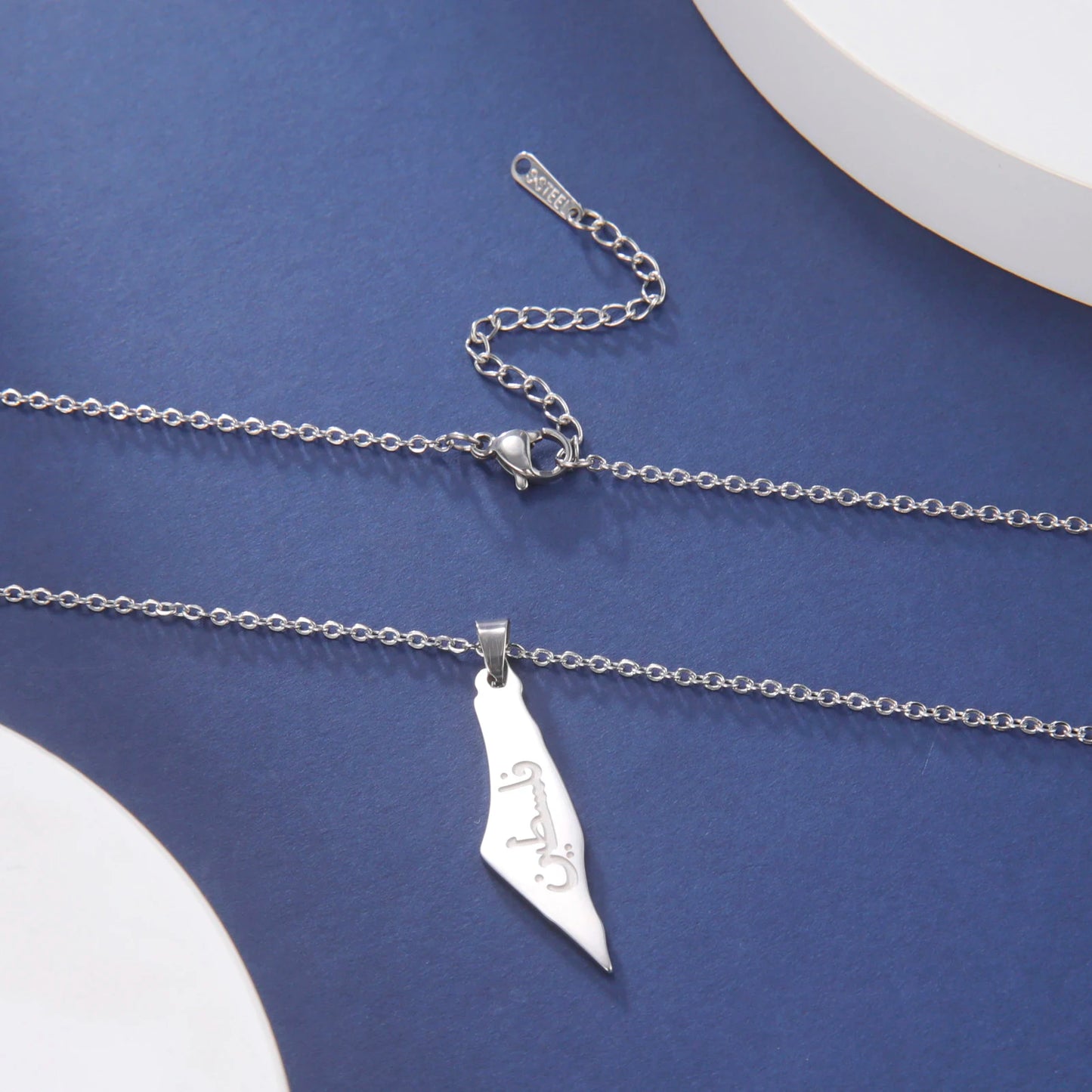 Collier pendentif Palestine en arabe