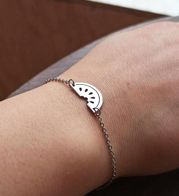 Bracelet minimaliste pastèque ajourée en acier inoxydable
